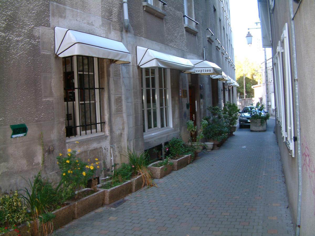 A La Porte Saint Jean La Souterraine Bagian luar foto